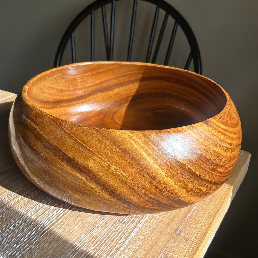 XLarge Hawaiian Wood Bowl.